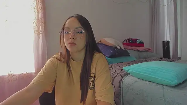 HARLEYNAPIER online show from April 2026 08:14:02 PM