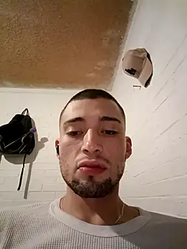 Snapshot of Suggarwhite18CM chatting on November 2025 07:45:02 PM Suggarwhite18CM online show from November 2025 07:45:02 PM