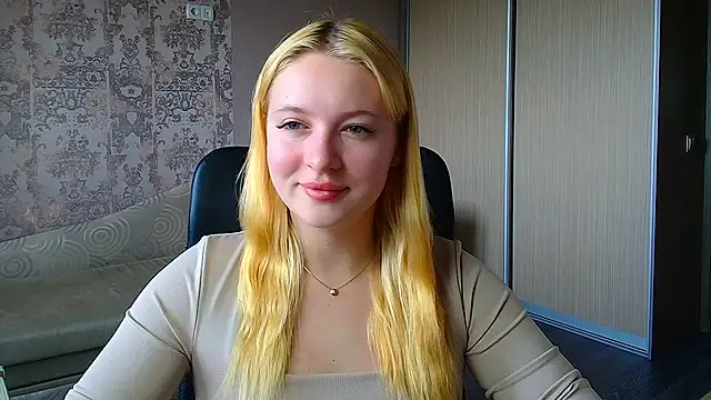 Snapshot of Milka_kiss_ chatting on June 2026 10:53:01 AM Milka kiss online show from June 2026 10:53:01 AM