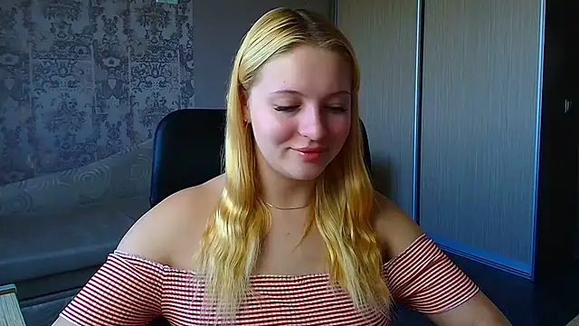 Snapshot of Milka_kiss_ chatting on June 2026 08:26:01 AM Milka kiss online show from June 2026 08:26:01 AM
