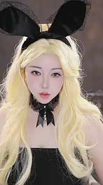 Qiaoqiao  online show from November 2025 04:33:01 PM