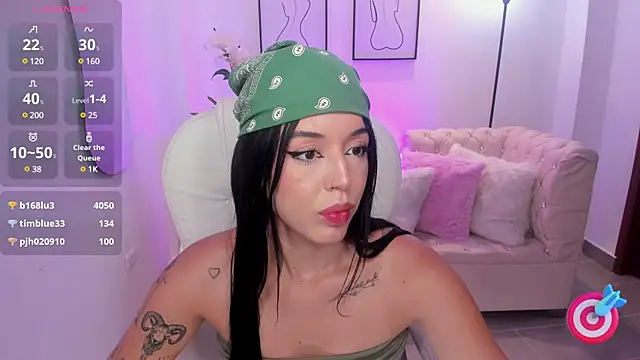 Snapshot of zoee_jackson chatting on February 2025 07:10:02 PM zoee jackson online show from February 2025 07:10:02 PM