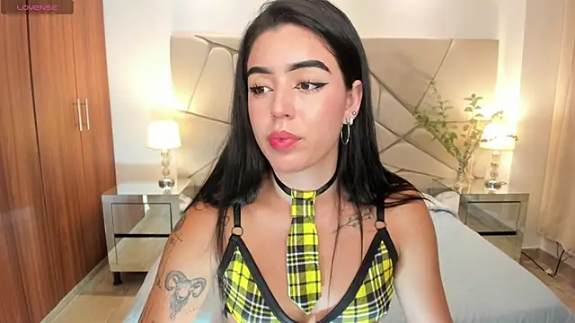 Snapshot of zoee_jackson chatting on February 2025 09:53:02 PM zoee jackson online show from February 2025 09:53:02 PM