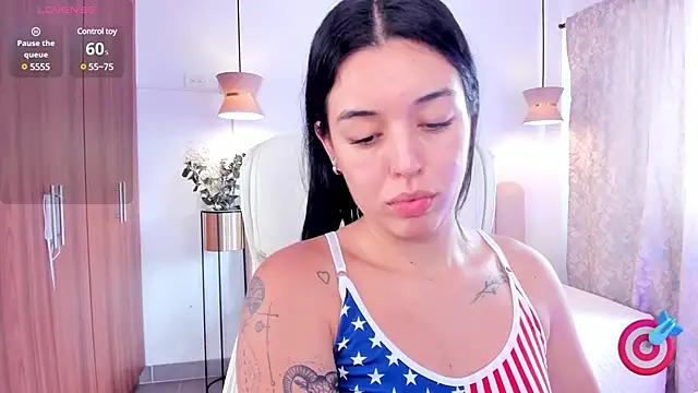 Snapshot of zoee_jackson chatting on February 2025 06:42:01 PM zoee jackson online show from February 2025 06:42:01 PM