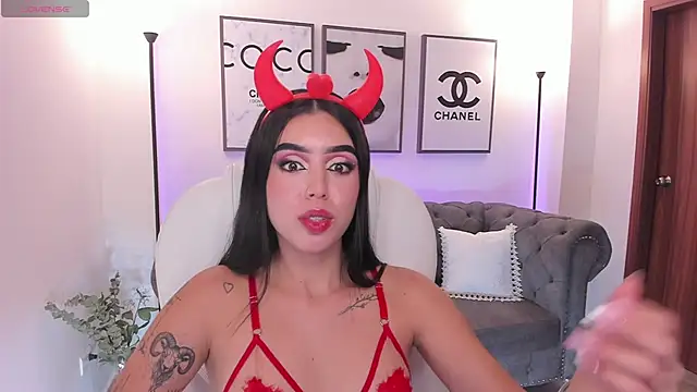 Snapshot of zoee_jackson chatting on March 2025 11:00:02 PM zoee jackson online show from March 2025 11:00:02 PM