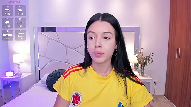 Snapshot of zoee_jackson chatting on March 2025 07:14:02 PM zoee jackson online show from March 2025 07:14:02 PM