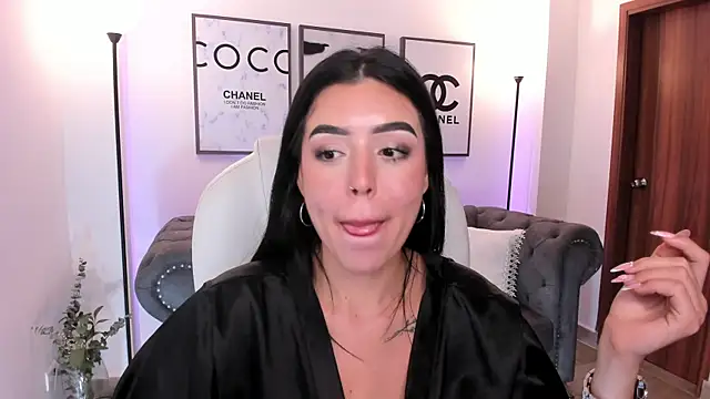 Snapshot of zoee_jackson chatting on March 2025 08:18:02 AM zoee jackson online show from March 2025 08:18:02 AM