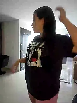 Snapshot of Naty_Santos chatting on February 2025 08:03:01 PM Naty Santos online show from February 2025 08:03:01 PM