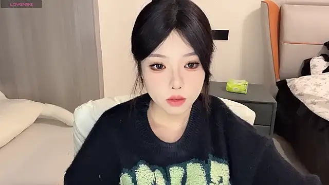 Q-ing online show from December 2024 12:07:02 PM