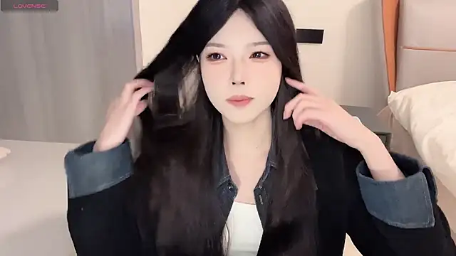 Q-ing online show from January 2025 12:41:02 PM