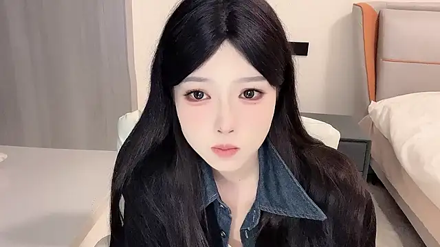 Q-ing online show from January 2025 03:44:01 PM