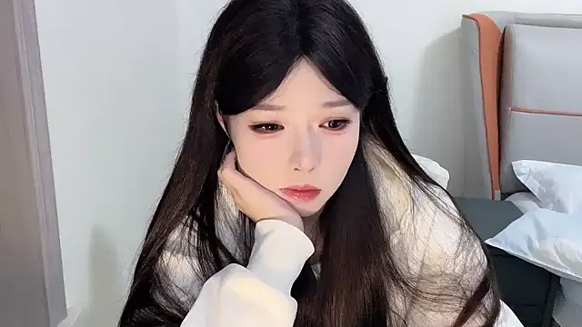 Q-ing online show from January 2025 05:51:02 PM