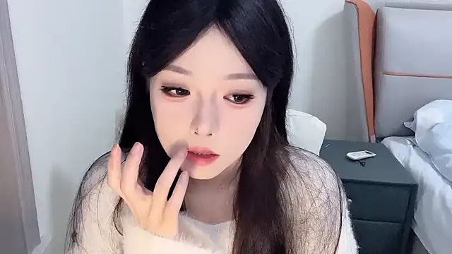 Q-ing online show from January 2025 09:50:01 PM