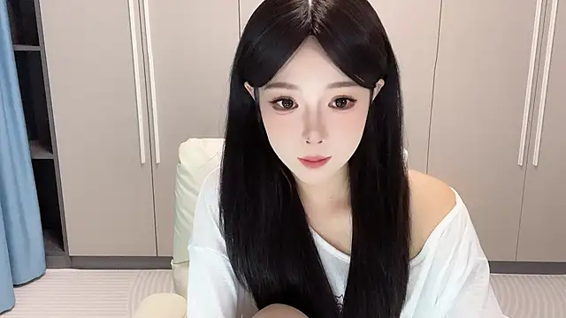 Q-ing online show from September 2025 12:28:02 PM