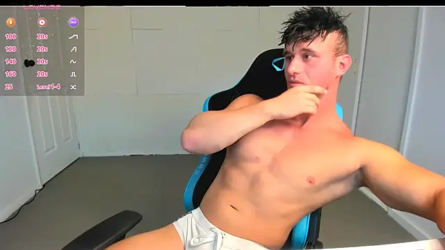 Snapshot of _DownUnderFit_ chatting on March 2025 09:53:02 PM DownUnderFit online show from March 2025 09:53:02 PM