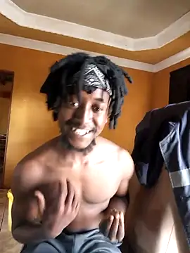 Snapshot of Hentaii001 chatting on February 2025 06:29:01 AM Hentaii001 online show from February 2025 06:29:01 AM