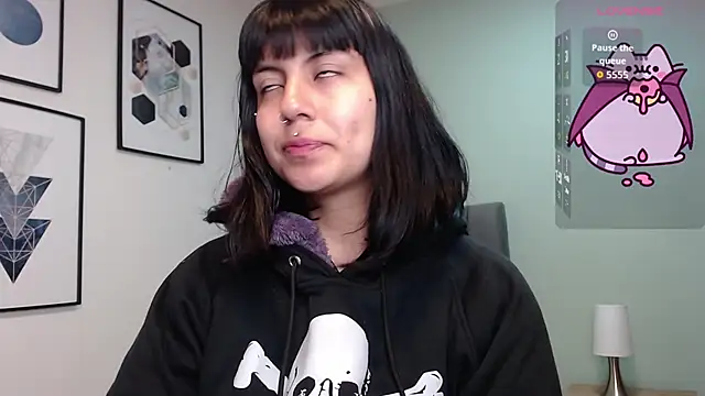 Snapshot of amy_adams1 chatting on November 2025 04:01:02 AM amy adams1 online show from November 2025 04:01:02 AM