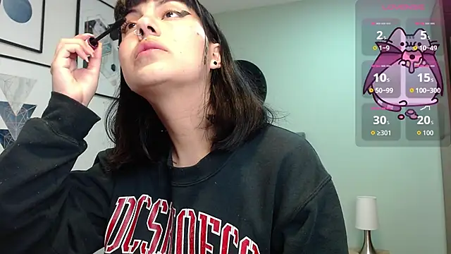 Snapshot of amy_adams1 chatting on December 2025 04:32:01 AM amy adams1 online show from December 2025 04:32:01 AM