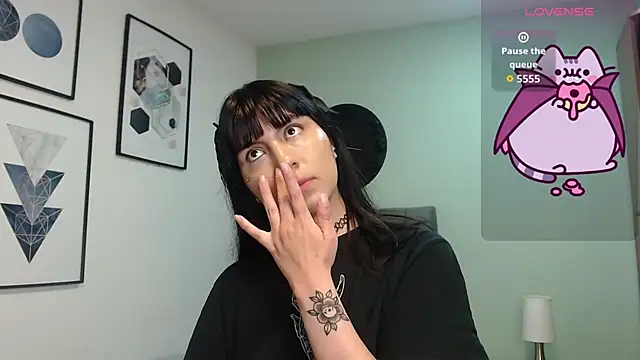 Snapshot of amy_adams1 chatting on June 2026 04:35:01 AM amy adams1 online show from June 2026 04:35:01 AM