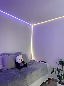 AmmyCollinsW online show from April 2026 09:26:02 PM