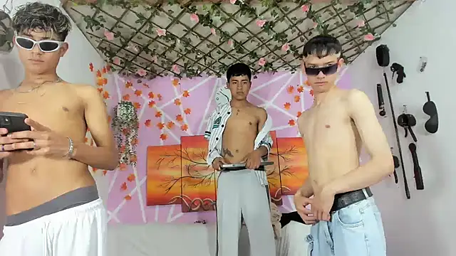 Fresahot2005 online show from March 2025 10:55:02 PM