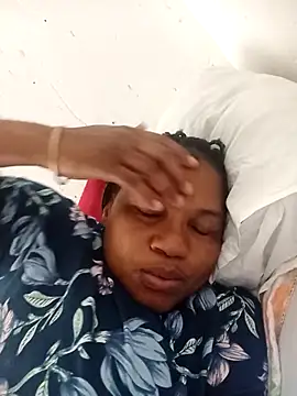 Snapshot of Bustyslave48 chatting on November 2025 07:10:01 AM Bustyslave48 online show from November 2025 07:10:01 AM