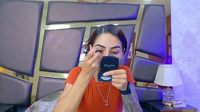 Snapshot of NicoleEsposito chatting on November 2025 01:11:02 PM NicoleEsposito online show from November 2025 01:11:02 PM