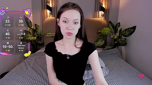 Snapshot of NikkiMiltons chatting on September 2025 02:10:01 PM NikkiMiltons online show from September 2025 02:10:01 PM