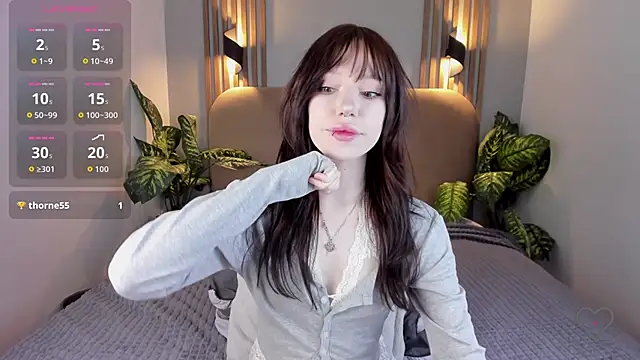 Snapshot of NikkiMiltons chatting on December 2025 03:18:02 PM NikkiMiltons online show from December 2025 03:18:02 PM