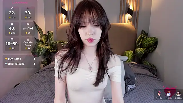 Snapshot of NikkiMiltons chatting on December 2025 03:10:01 PM NikkiMiltons online show from December 2025 03:10:01 PM