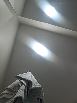 Snapshot of erinSmiles chatting on November 2025 08:45:01 AM erinSmiles online show from November 2025 08:45:01 AM