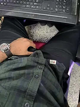 Snapshot of hardfukr0088 chatting on December 2024 10:33:02 AM hardfukr0088 online show from December 2024 10:33:02 AM