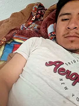 Snapshot of uziel2345 chatting on September 2025 01:38:01 AM uziel2345 online show from September 2025 01:38:01 AM