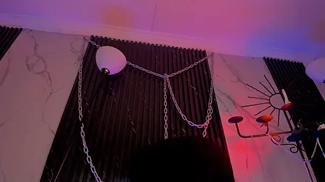 ALICEPOIXXXON online show from April 2026 09:56:01 PM