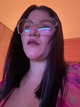 Snapshot of yey_bdsm chatting on May 2026 03:30:02 PM yey bdsm online show from May 2026 03:30:02 PM