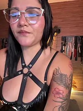 Snapshot of yey_bdsm chatting on June 2026 05:58:02 PM yey bdsm online show from June 2026 05:58:02 PM