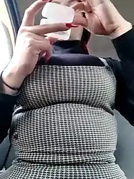 Snapshot of IamAlana_ chatting on February 2025 02:44:01 PM IamAlana online show from February 2025 02:44:01 PM