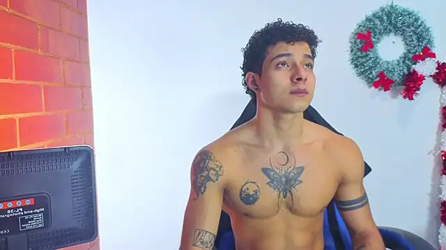 Demitryo online show from December 2025 04:10:02 AM