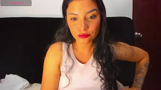 Snapshot of lolaa_staars chatting on May 2026 01:56:01 AM lolaa staars online show from May 2026 01:56:01 AM