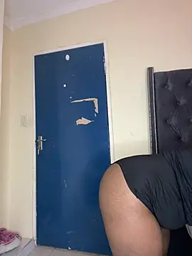 DarkBerry87 online show from March 2026 04:52:01 PM