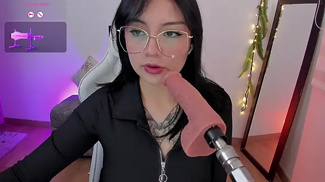 Hannya moon online show from April 2026 05:33:02 PM