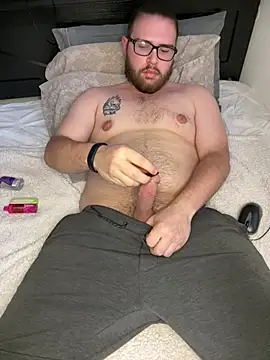 Snapshot of Comfortable_Bite chatting on January 2026 11:54:01 PM Comfortable Bite online show from January 2026 11:54:01 PM