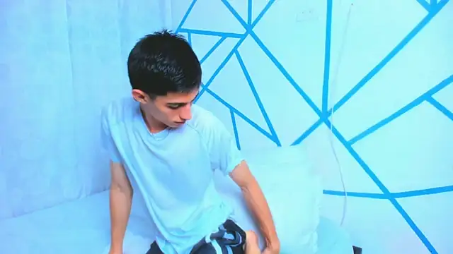 liam scott77 online show from November 2025 01:49:02 AM