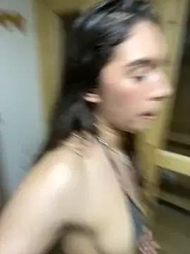 Snapshot of Barbielatinas chatting on October 2025 04:18:02 AM Barbielatinas online show from October 2025 04:18:02 AM