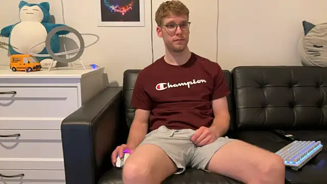 BlueEyedTallGuy94 online show from January 2025 01:42:02 AM