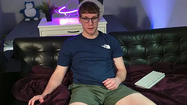 BlueEyedTallGuy94 online show from January 2026 11:31:02 PM