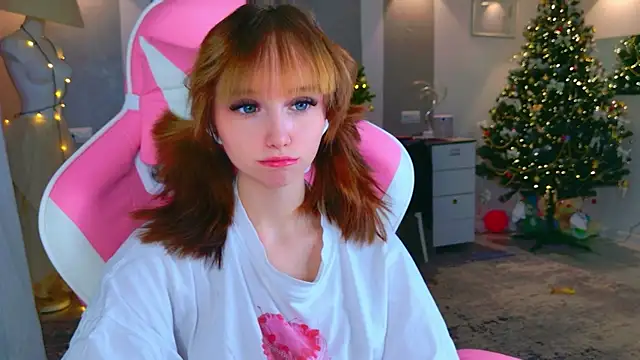 b4by LoL1 online show from January 2026 03:38:01 PM