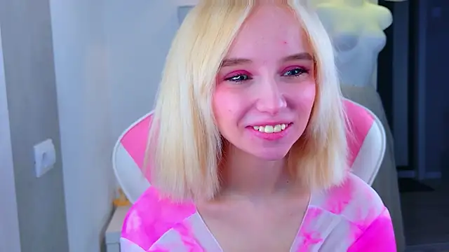 b4by LoL1 online show from April 2026 05:24:02 AM