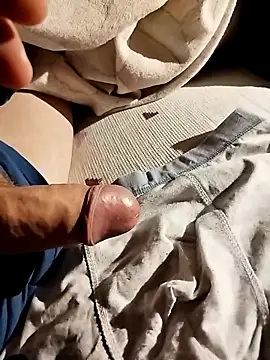 Grig1982 online show from April 2026 07:00:01 PM