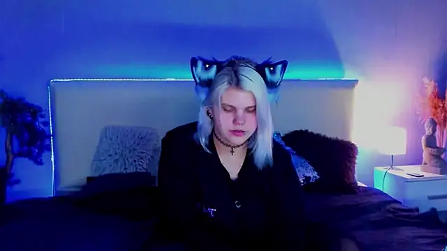 JoannLowe online show from March 2025 08:31:02 PM